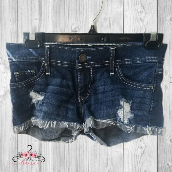 Hollister Distressed cut off jean shorts - Picture 1 of 4
